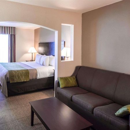 Comfort Inn & Suites Mansfield Εξωτερικό φωτογραφία